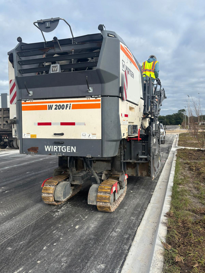 Wirtgen W 200 Fi - Aplainadora (Fresadora): foto 4 Wirtgen W 200 Fi - Aplainadora (Fresadora): foto 4