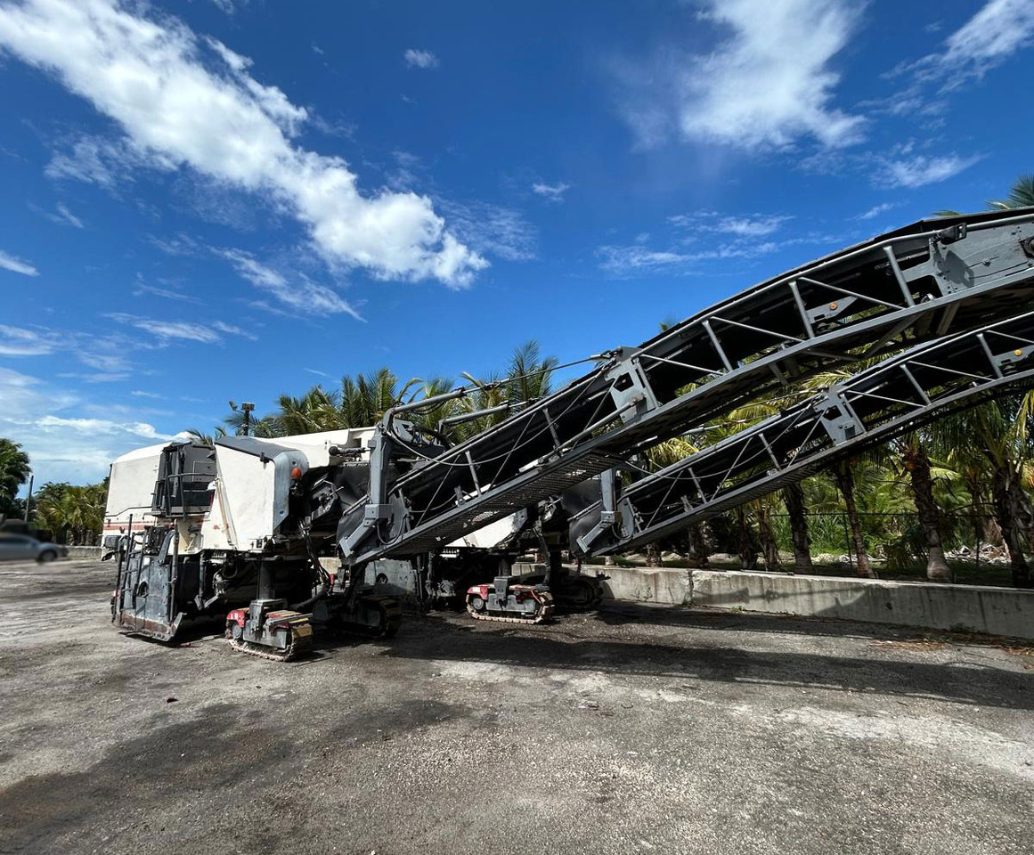 Wirtgen W 200 - Aplainadora (Fresadora): foto 1 Wirtgen W 200 - Aplainadora (Fresadora): foto 1