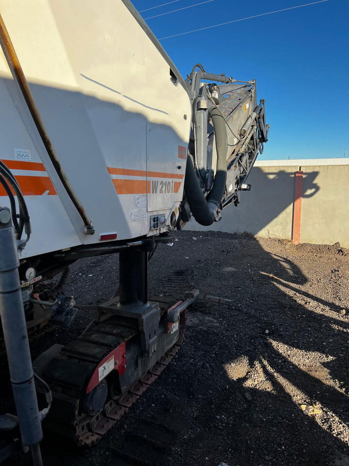 Wirtgen W 210 i - Aplainadora (Fresadora): foto 4 Wirtgen W 210 i - Aplainadora (Fresadora): foto 4