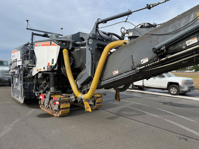 Wirtgen W 220 Fi - Aplainadora (Fresadora): foto 3 Wirtgen W 220 Fi - Aplainadora (Fresadora): foto 3