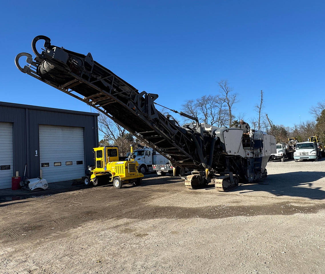 Wirtgen W 220 - Aplainadora (Fresadora): foto 5 Wirtgen W 220 - Aplainadora (Fresadora): foto 5