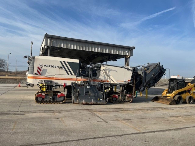 Wirtgen W 220 - Aplainadora (Fresadora): foto 2 Wirtgen W 220 - Aplainadora (Fresadora): foto 2