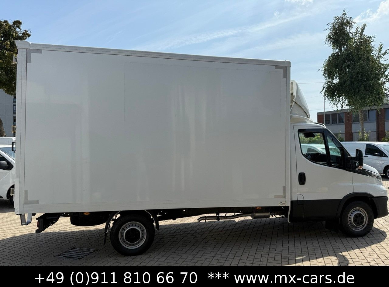 Iveco Daily 35s14 Möbel Maxi 4,33 l / 2,45 hoch 23 m³ - Carrinha de contentor: foto 4 Iveco Daily 35s14 Möbel Maxi 4,33 l / 2,45 hoch 23 m³ - Carrinha de contentor: foto 4