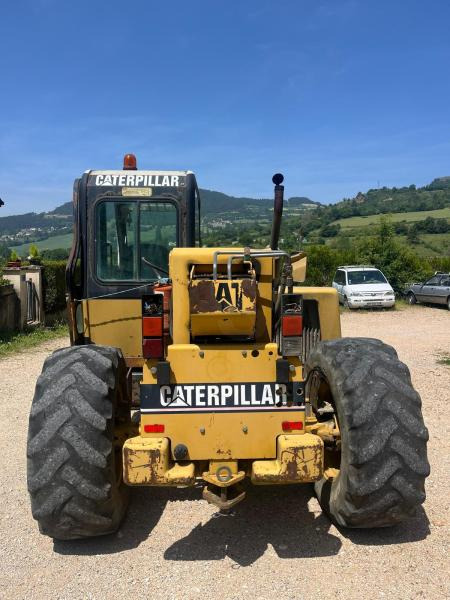 Caterpillar th62 - Empilhador telescópico: foto 3 Caterpillar th62 - Empilhador telescópico: foto 3