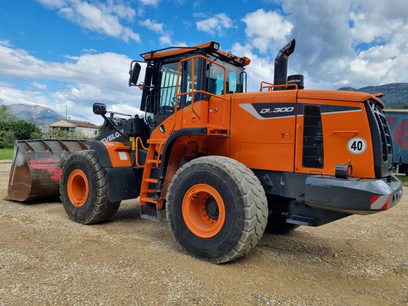 DOOSAN DL300 DL300 - Pá carregadora de rodas: foto 4 DOOSAN DL300 DL300 - Pá carregadora de rodas: foto 4