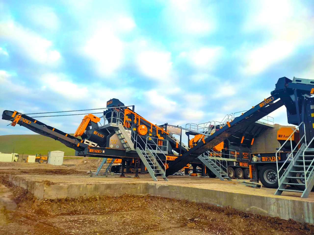 FABO Mining machinery - Máquina de mineração: foto 3 FABO Mining machinery - Máquina de mineração: foto 3