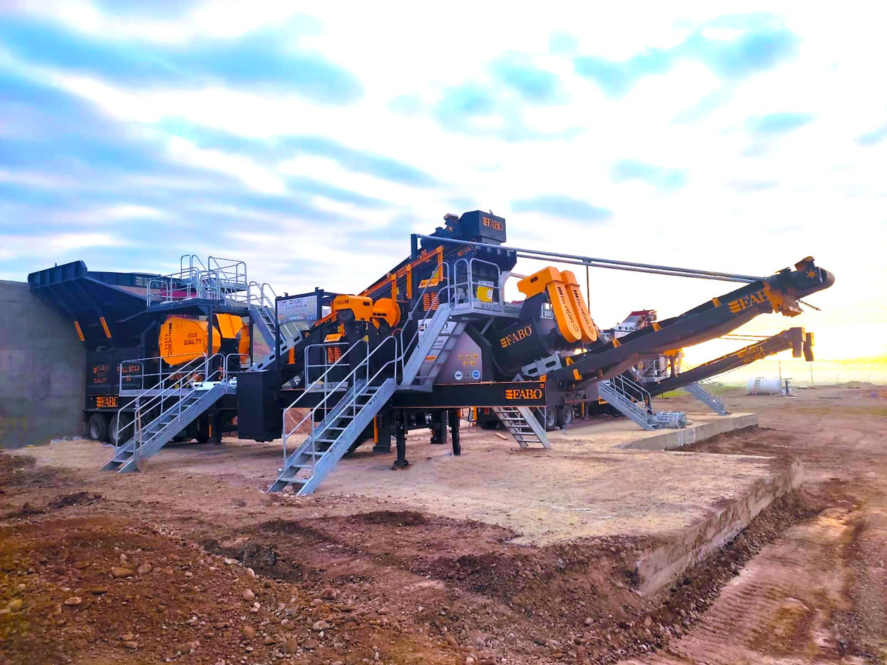 Britadeira móvel novo FABO Mobile crusher: foto 6