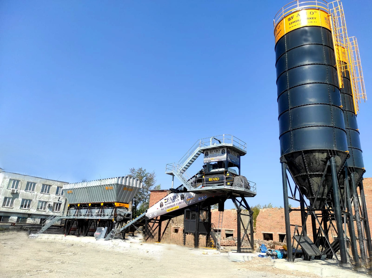 FABO compact concrete plant - Central de betão: foto 4 FABO compact concrete plant - Central de betão: foto 4