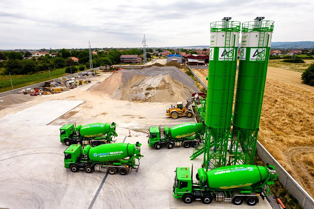 FABO compact concrete plant - Central de betão: foto 1 FABO compact concrete plant - Central de betão: foto 1