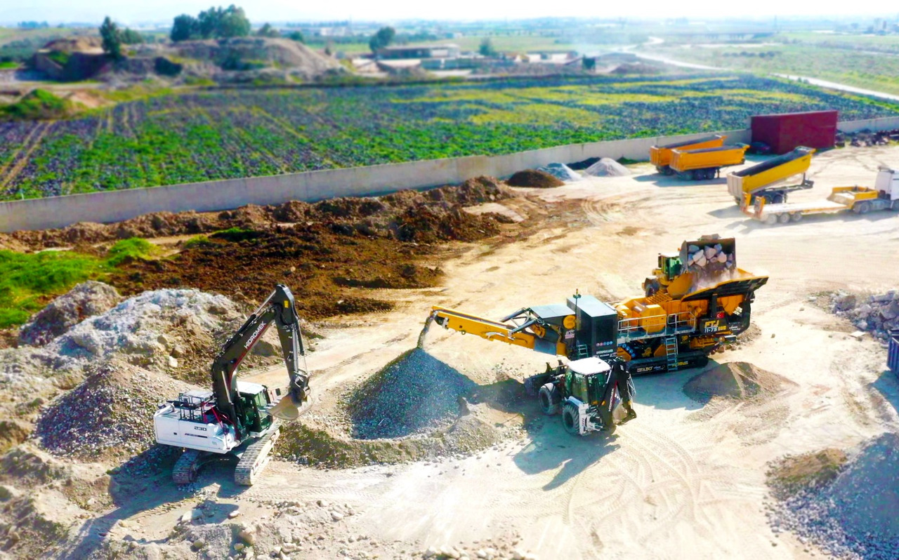 Britador novo FABO crawler crusher: foto 18