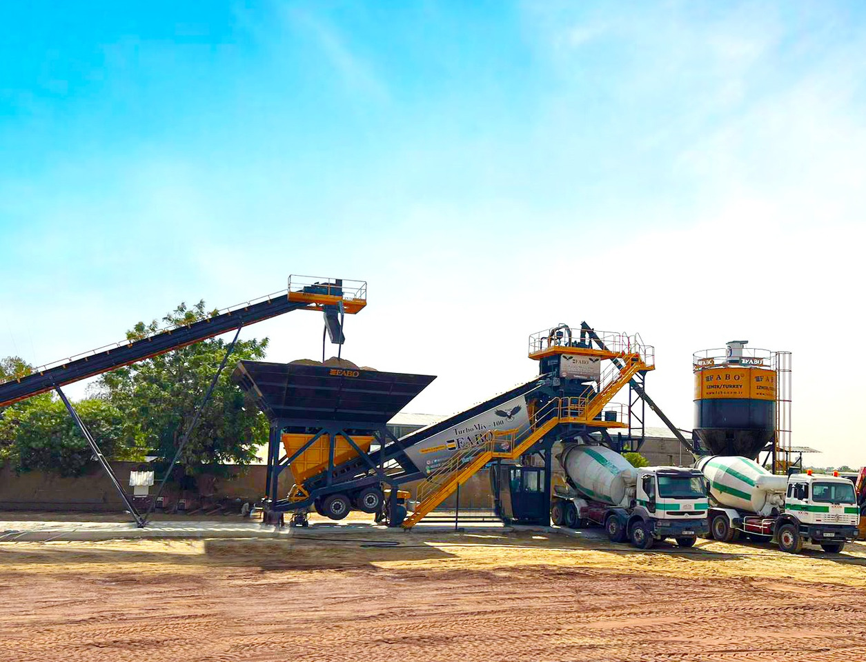 FABO mobile concrete batching plant - Central de betão: foto 2 FABO mobile concrete batching plant - Central de betão: foto 2
