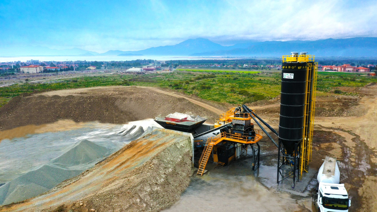 FABO mobile concrete batching plant - Central de betão: foto 2 FABO mobile concrete batching plant - Central de betão: foto 2
