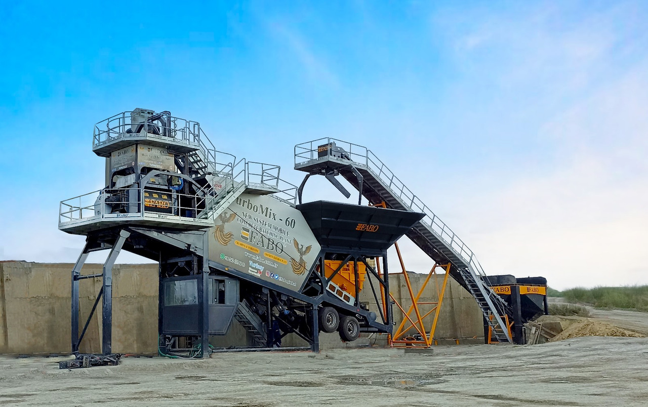 FABO mobile concrete batching plant - Central de betão: foto 1 FABO mobile concrete batching plant - Central de betão: foto 1