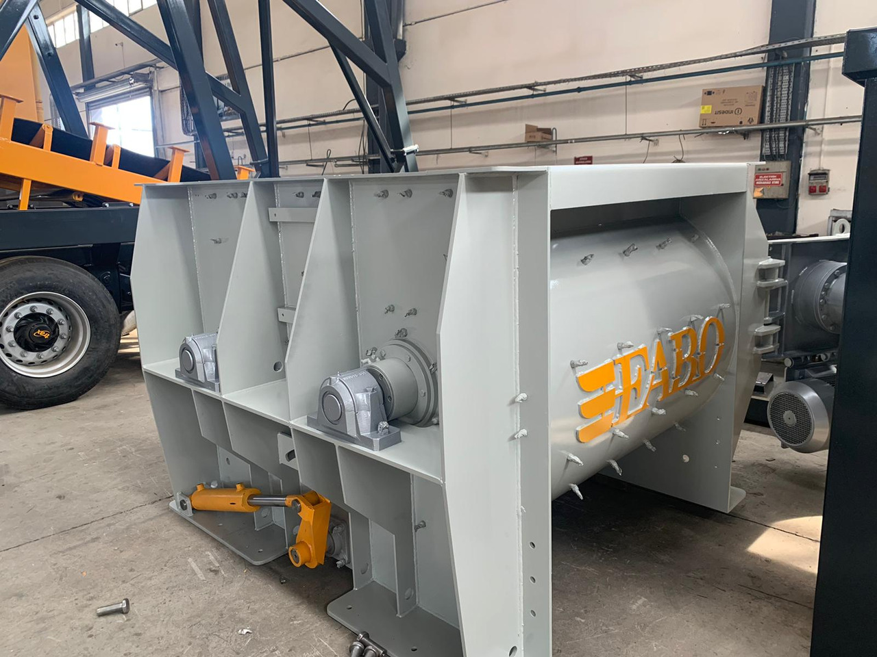FABO twin shaft mixer - Betoneira: foto 5 FABO twin shaft mixer - Betoneira: foto 5