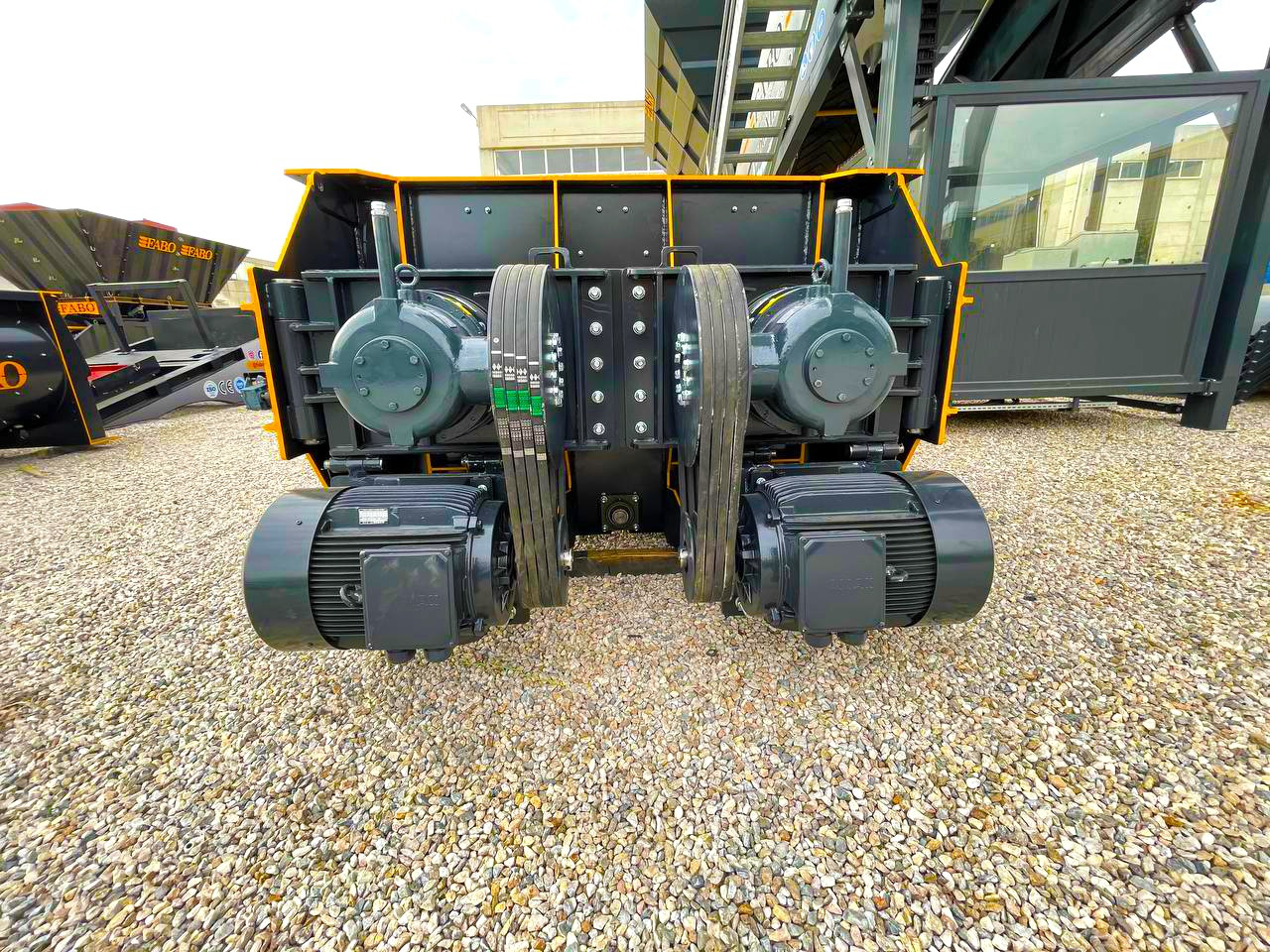 FABO twin shaft mixer - Betoneira: foto 3 FABO twin shaft mixer - Betoneira: foto 3