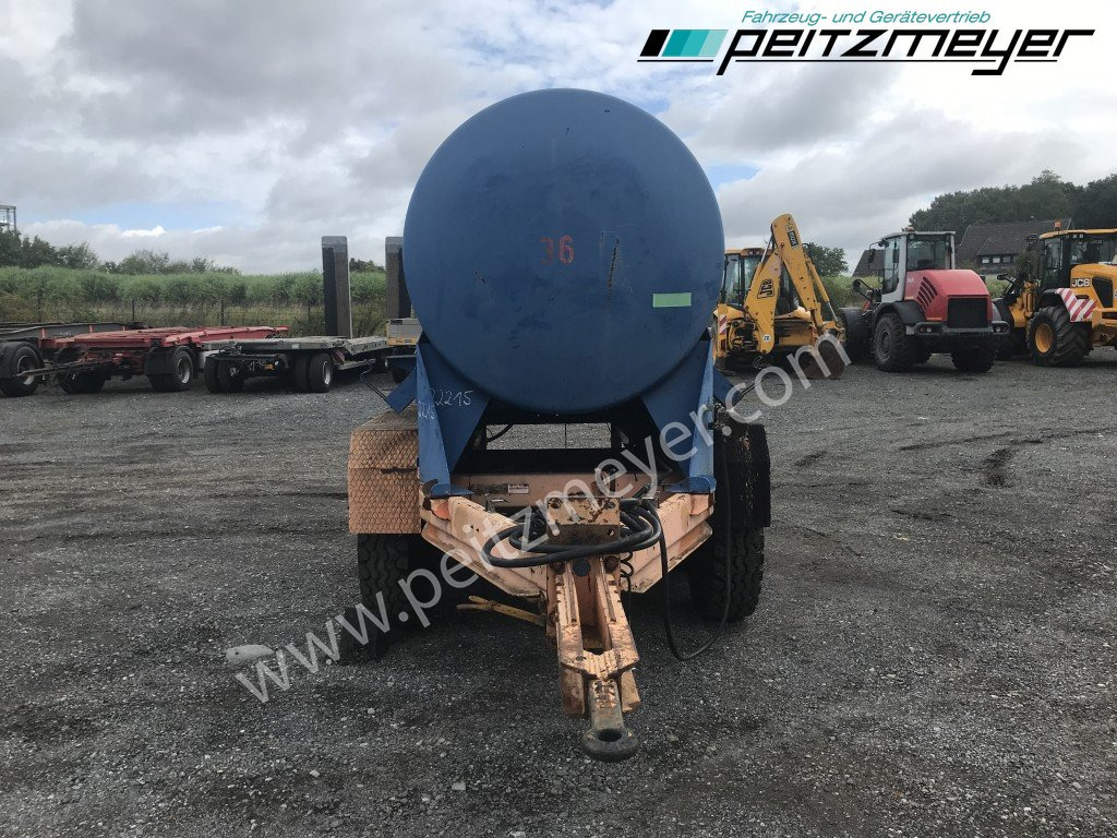 BATHE TANDEMANHÄNGER Bitum / Teerkocher 3,5 m³ - Distribuidor de asfalto: foto 5 BATHE TANDEMANHÄNGER Bitum / Teerkocher 3,5 m³ - Distribuidor de asfalto: foto 5