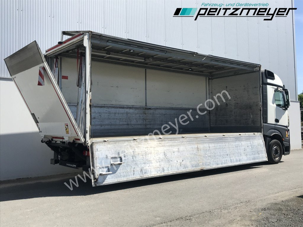 MERCEDES-BENZ Actros 2545 LL Böse Schwenkwand + 2,5 t. LBW BÄR - Camião transporte de bebidas: foto 4 MERCEDES-BENZ Actros 2545 LL Böse Schwenkwand + 2,5 t. LBW BÄR - Camião transporte de bebidas: foto 4