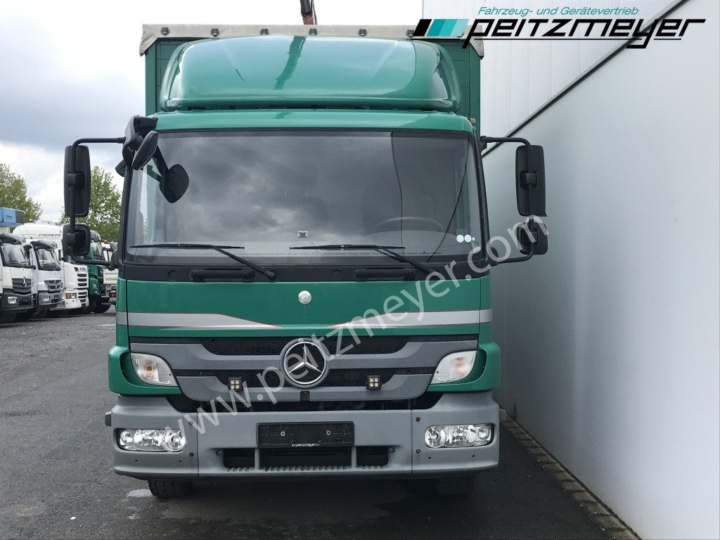 MERCEDES-BENZ Atego 1224 L Pritsche m. Heckkran Funk 4 x hydraulisch - Camião de lona, Camião grua: foto 5 MERCEDES-BENZ Atego 1224 L Pritsche m. Heckkran Funk 4 x hydraulisch - Camião de lona, Camião grua: foto 5