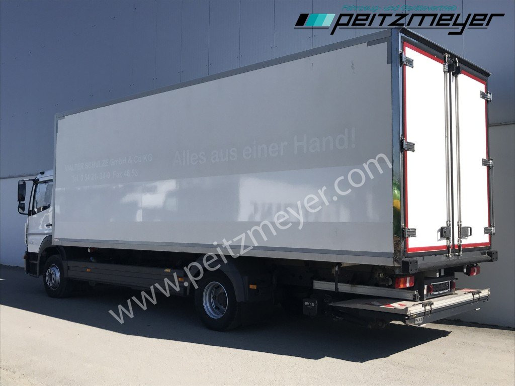 MERCEDES-BENZ Atego 1530 L Tiefkühlkoffer m. LBW, Thermoking T 1200 faltb. LBW 1,5 t., Seitentür, Trennwand - Camião frigorífico: foto 4 MERCEDES-BENZ Atego 1530 L Tiefkühlkoffer m. LBW, Thermoking T 1200 faltb. LBW 1,5 t., Seitentür, Trennwand - Camião frigorífico: foto 4