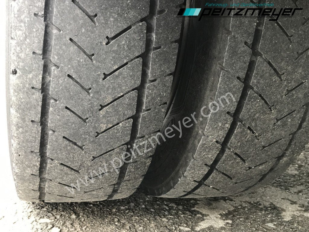 Camião de lona MERCEDES-BENZ Atego 818 L Pritsche+LBW, Klima, 2 x AHK: foto 38