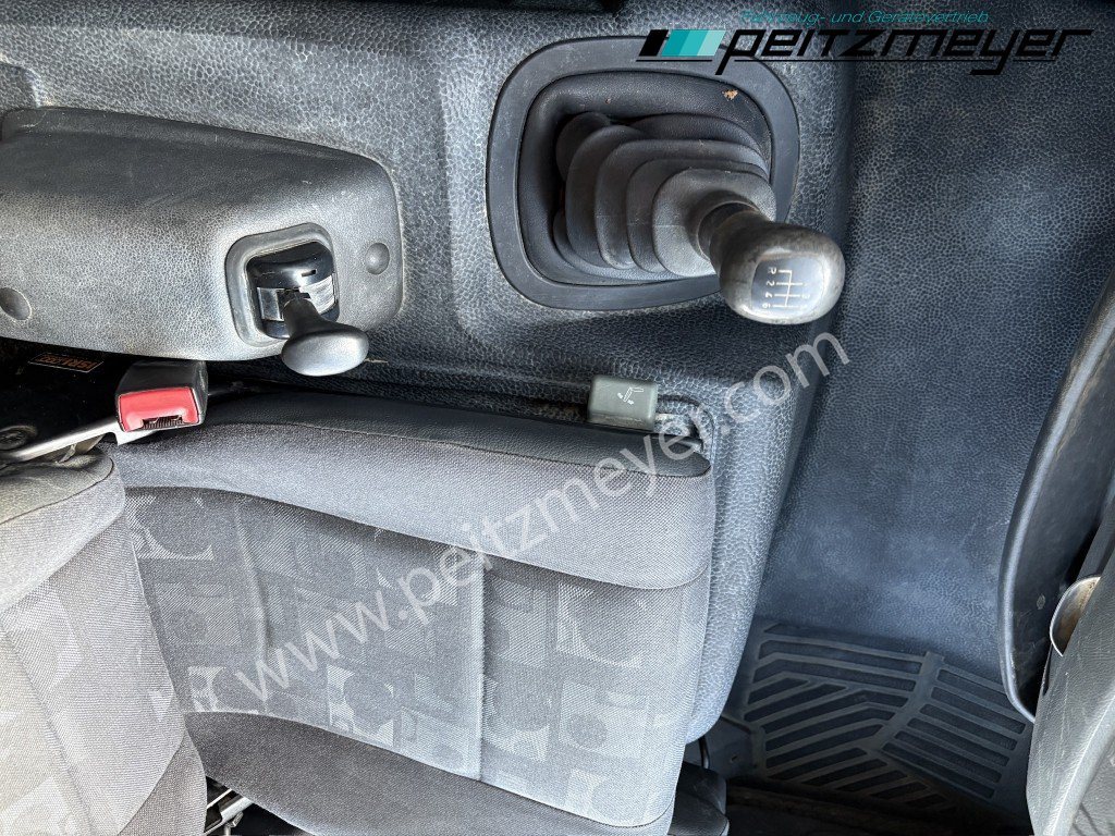 Camião de lona MERCEDES-BENZ Atego 818 L Pritsche + LBW, Klima, AHK, 3 Sitzer: foto 22