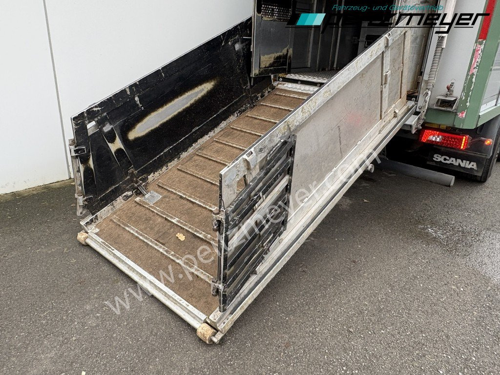 Camião transporte de gado Scania G 450 6x2, Kaba 3-Stock, Hubdach Lenk + Lift,: foto 24 Camião transporte de gado Scania G 450 6x2, Kaba 3-Stock, Hubdach Lenk + Lift,: foto 24