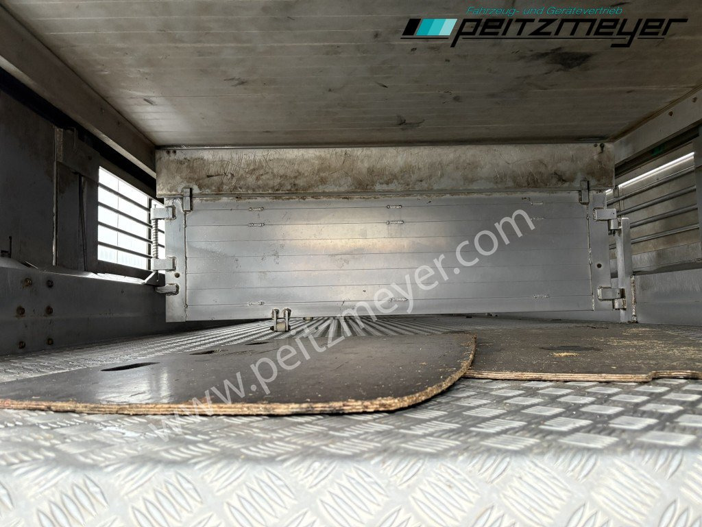 Camião transporte de gado Scania G 450 6x2, Kaba 3-Stock, Hubdach Lenk + Lift,: foto 28 Camião transporte de gado Scania G 450 6x2, Kaba 3-Stock, Hubdach Lenk + Lift,: foto 28