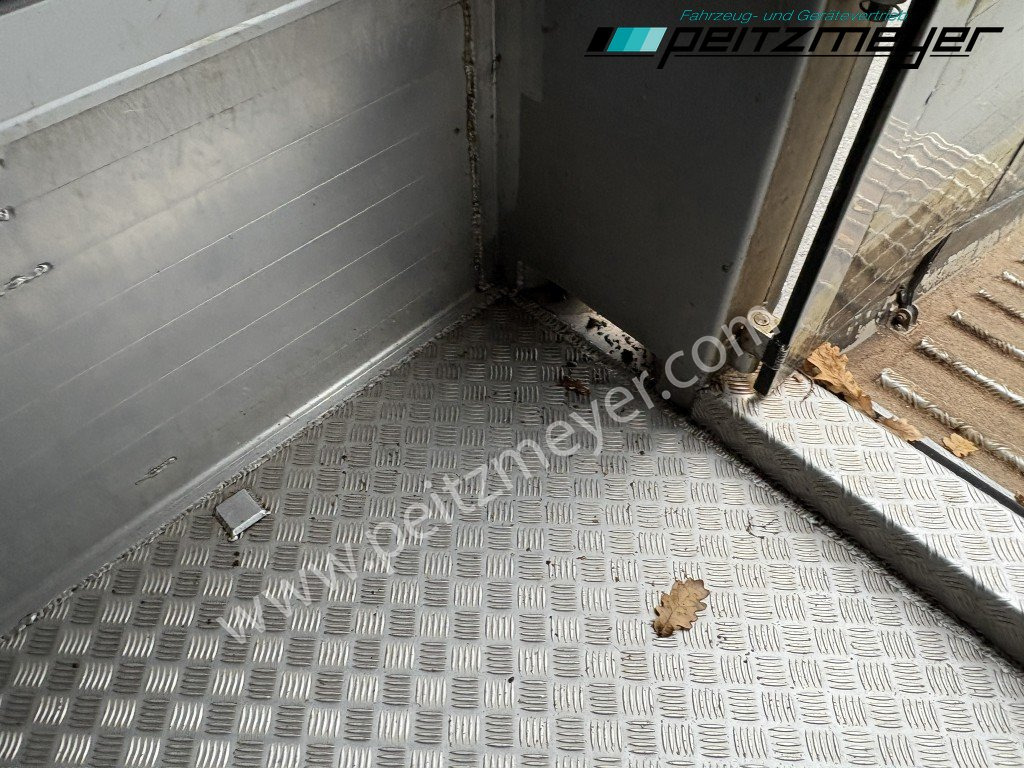 Camião transporte de gado Scania G 450 6x2, Kaba 3-Stock, Hubdach Lenk + Lift,: foto 38 Camião transporte de gado Scania G 450 6x2, Kaba 3-Stock, Hubdach Lenk + Lift,: foto 38