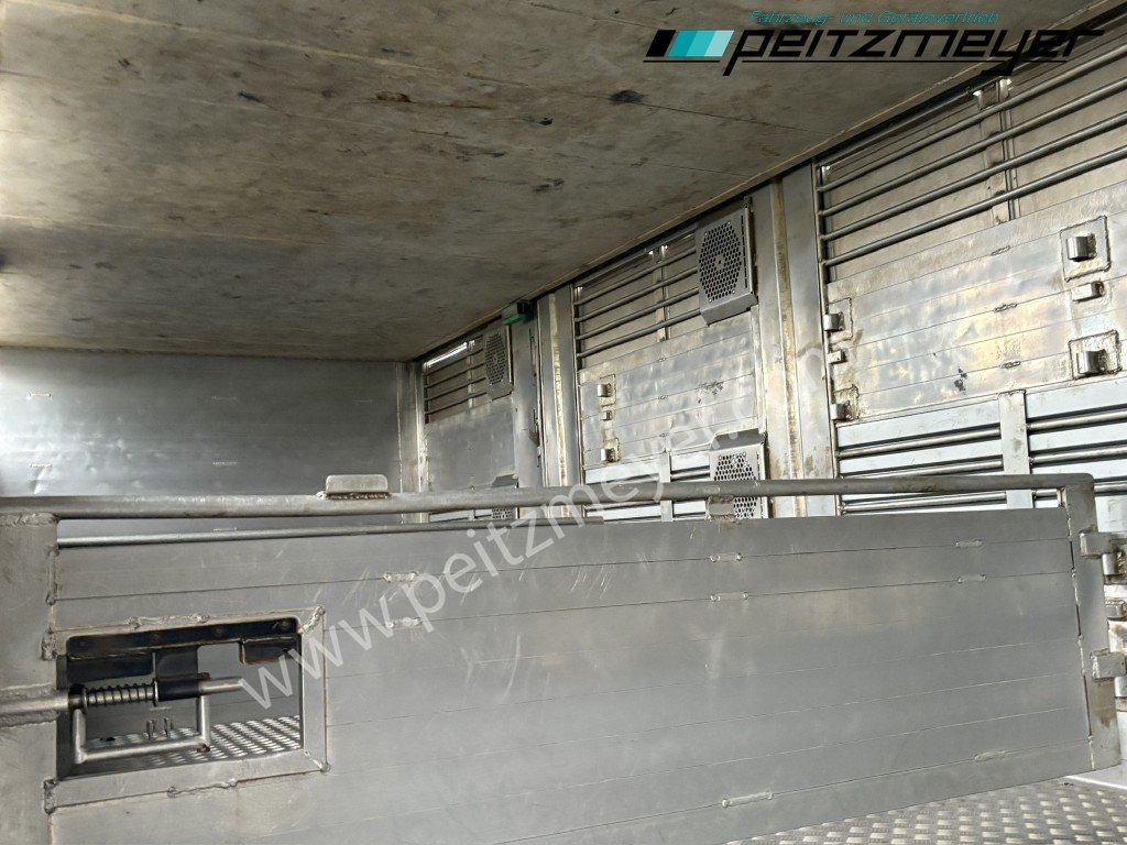 Camião transporte de gado Scania G 450 6x2, Kaba 3-Stock, Hubdach Lenk + Lift,: foto 44 Camião transporte de gado Scania G 450 6x2, Kaba 3-Stock, Hubdach Lenk + Lift,: foto 44