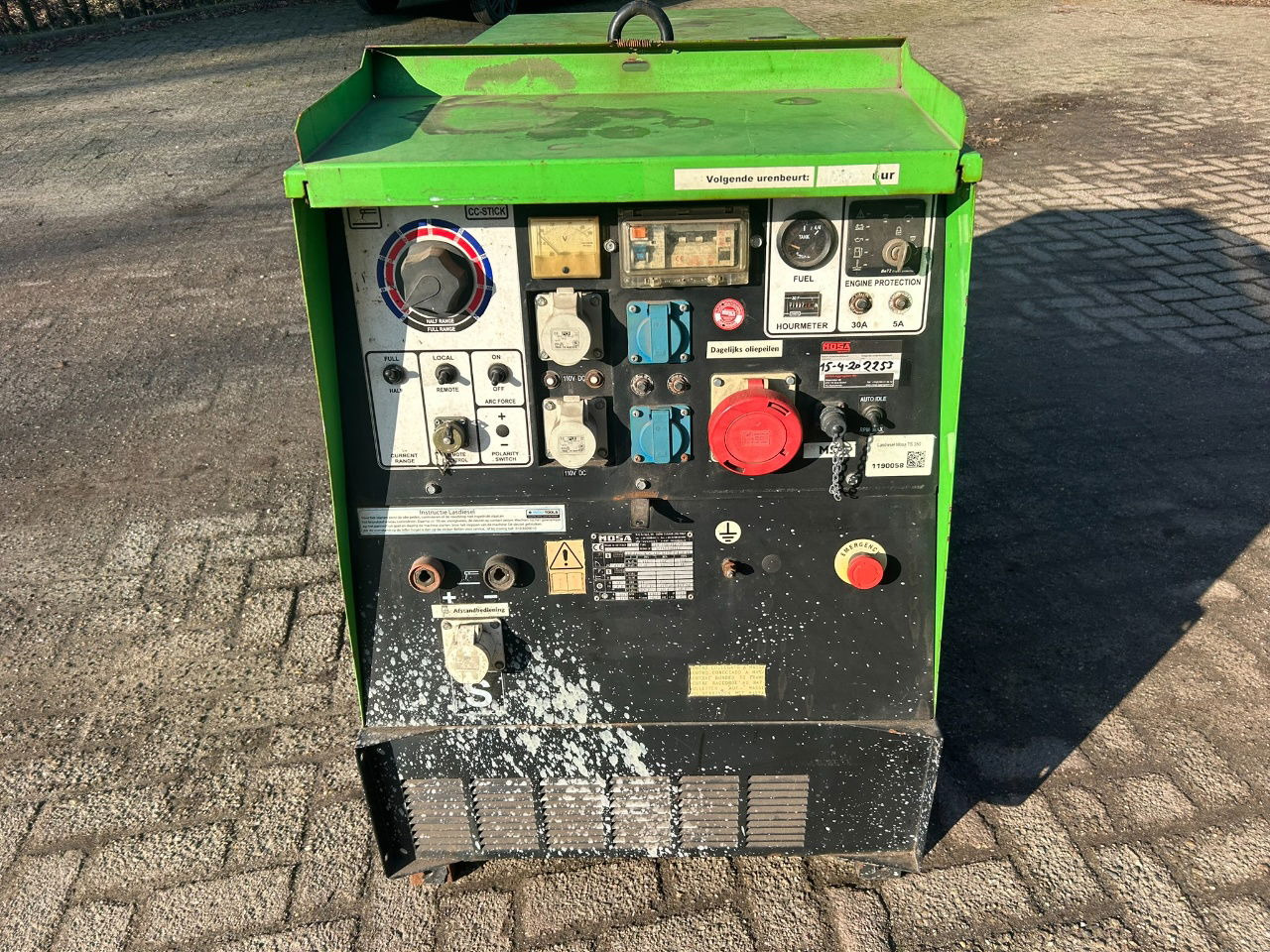 Boxer Mosa 12 kva Te huur Mosa aggregaat TS 350 X 12 kva - Gerador elétrico: foto 3 Boxer Mosa 12 kva Te huur Mosa aggregaat TS 350 X 12 kva - Gerador elétrico: foto 3