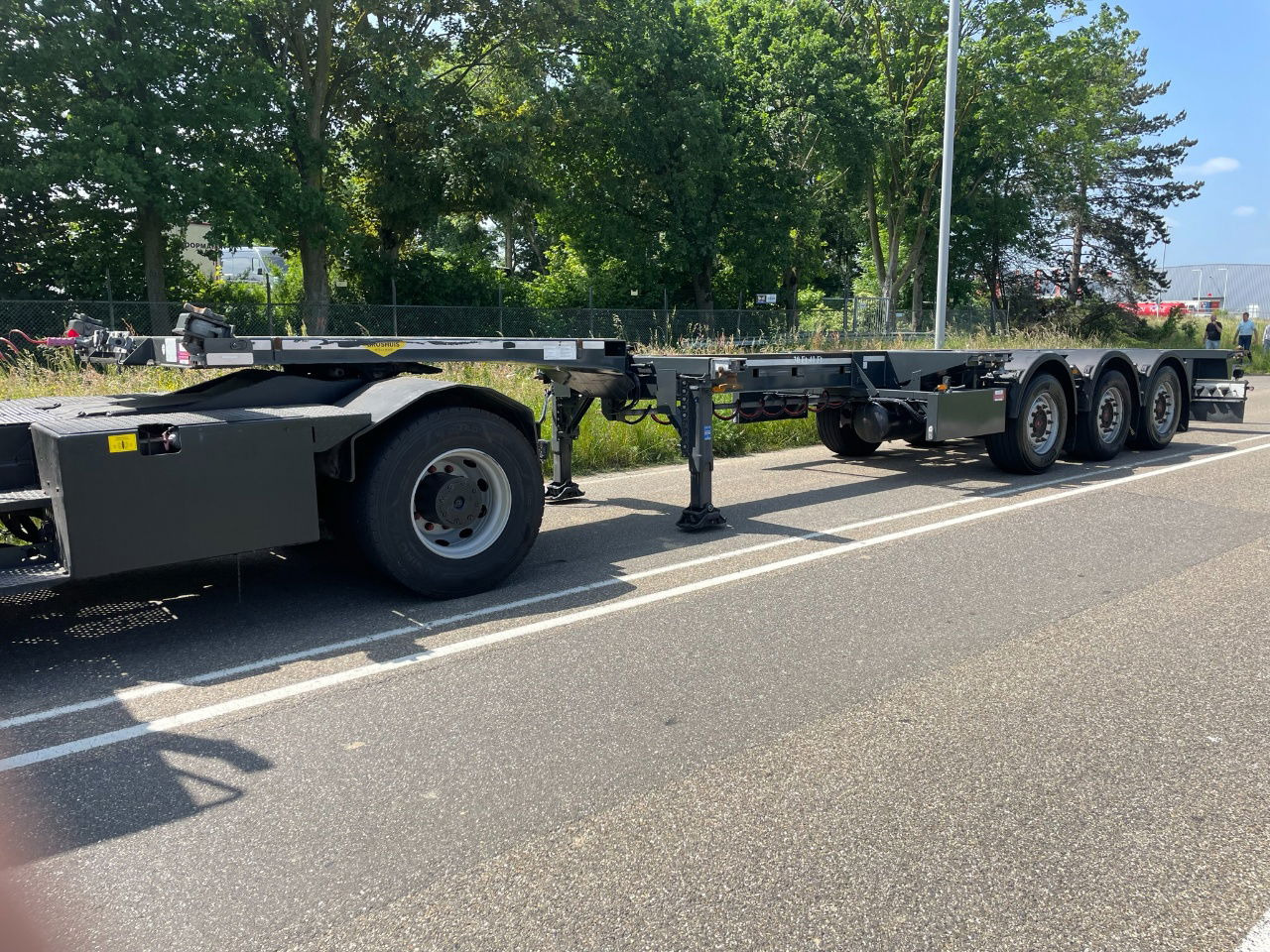 Broshuis Mfcc 20-30-40-45 FT HC / Disc brakes / Lifting axle / led /tuf 4-2026 - Semi-reboque transportador de contêineres/ Caixa móvel: foto 5 Broshuis Mfcc 20-30-40-45 FT HC / Disc brakes / Lifting axle / led /tuf 4-2026 - Semi-reboque transportador de contêineres/ Caixa móvel: foto 5