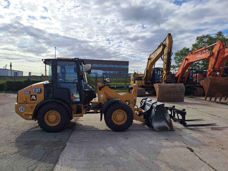 Cat 906 (Bucket+Forks) - Pá carregadora de rodas: foto 5 Cat 906 (Bucket+Forks) - Pá carregadora de rodas: foto 5