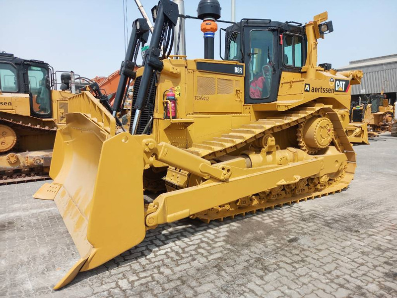 Cat D8R (Abu Dhabi) - Buldôzer: foto 2 Cat D8R (Abu Dhabi) - Buldôzer: foto 2