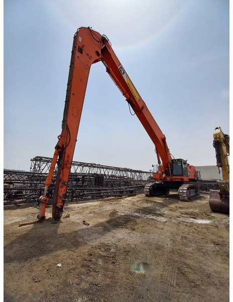 Hitachi EX1200-6 LR 28m (Abu Dhabi) - Escavadeira: foto 1 Hitachi EX1200-6 LR 28m (Abu Dhabi) - Escavadeira: foto 1
