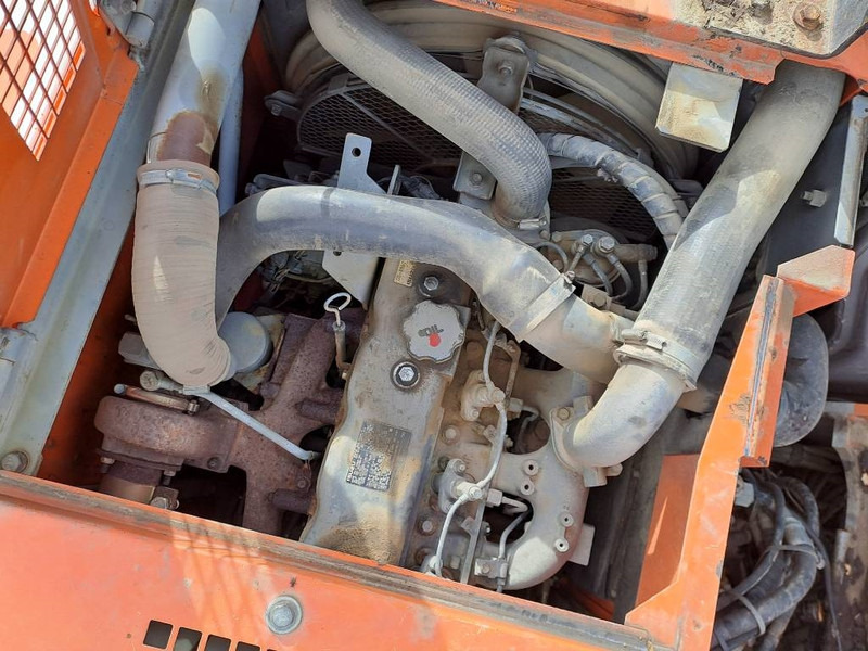 Escavadora de rastos Hitachi ZX135US: foto 19