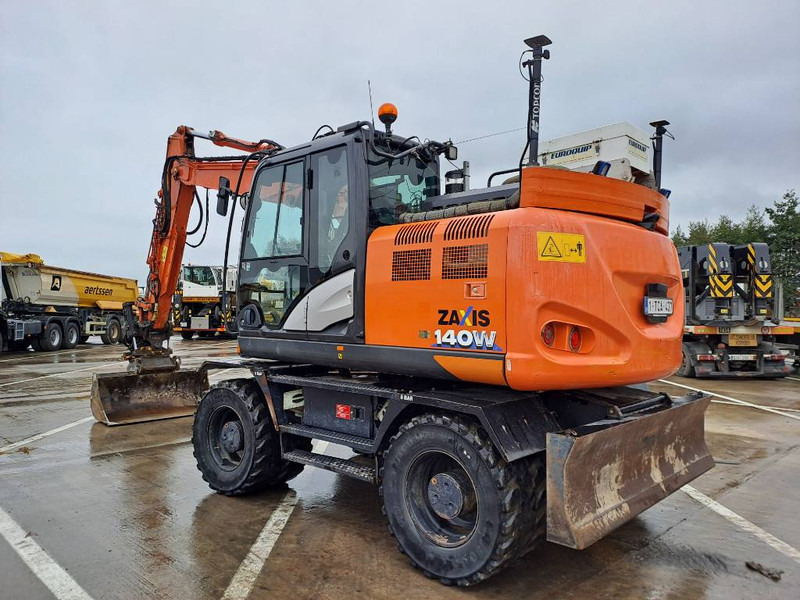 Hitachi ZX140WTB-6 (Topcon GPS + Engcon) - Escavadeira de rodas: foto 2 Hitachi ZX140WTB-6 (Topcon GPS + Engcon) - Escavadeira de rodas: foto 2
