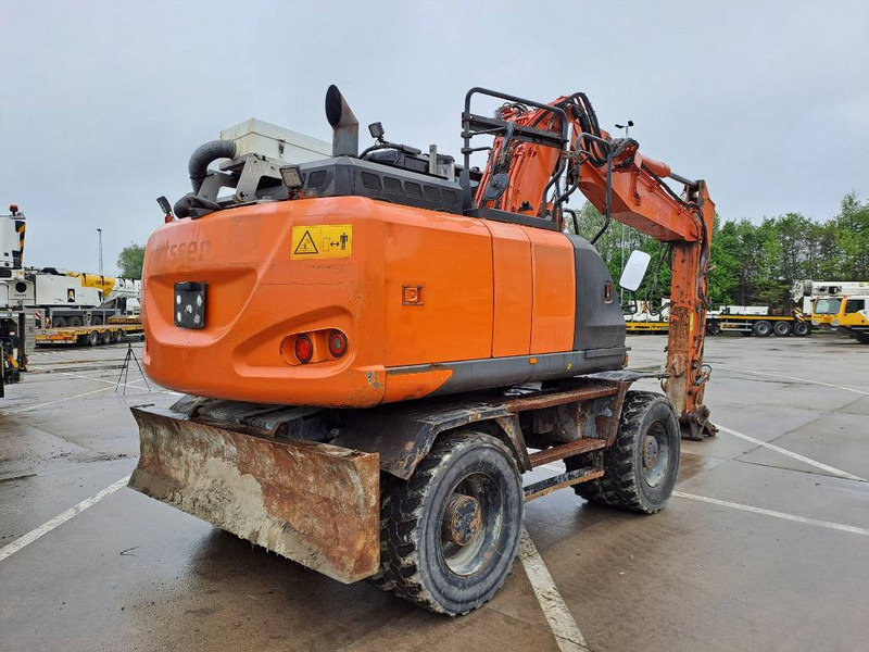 Hitachi ZX170W-6-2P - Escavadeira de rodas: foto 4 Hitachi ZX170W-6-2P - Escavadeira de rodas: foto 4