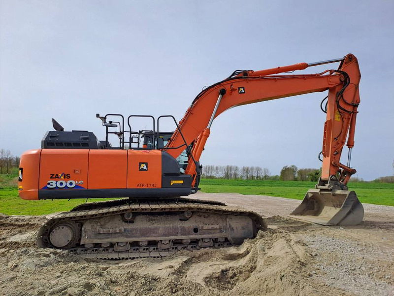 Hitachi ZX300LC-6 (Trimble Prepared) - Escavadora de rastos: foto 5 Hitachi ZX300LC-6 (Trimble Prepared) - Escavadora de rastos: foto 5