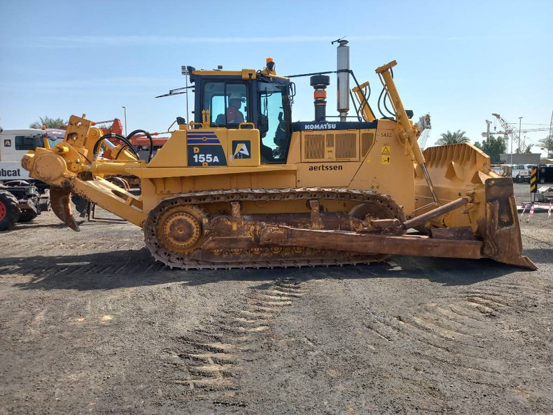 Komatsu D155A-6R (4 pieces available - Abu Dhabi) - Buldôzer: foto 3 Komatsu D155A-6R (4 pieces available - Abu Dhabi) - Buldôzer: foto 3