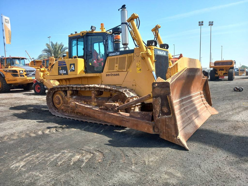 Komatsu D155A-6R (4 pieces available - Abu Dhabi) - Buldôzer: foto 4 Komatsu D155A-6R (4 pieces available - Abu Dhabi) - Buldôzer: foto 4