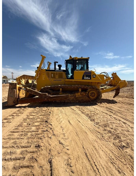 Komatsu D155A-6R (4 pieces available in Abu Dhabi) - Buldôzer: foto 1 Komatsu D155A-6R (4 pieces available in Abu Dhabi) - Buldôzer: foto 1