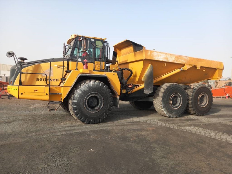 Komatsu HM400-3R (4 pcs available in Abu Dhabi) - Caminhão articulado: foto 2 Komatsu HM400-3R (4 pcs available in Abu Dhabi) - Caminhão articulado: foto 2