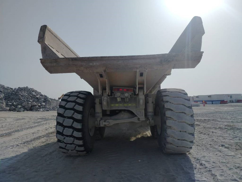 Komatsu HM400-3R (4 pieces available in Abu Dhabi) - Caminhão articulado: foto 5 Komatsu HM400-3R (4 pieces available in Abu Dhabi) - Caminhão articulado: foto 5