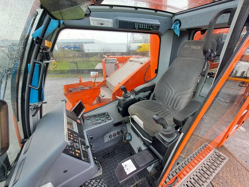 Grua todo o terreno Tadano ATF70G-4: foto 13