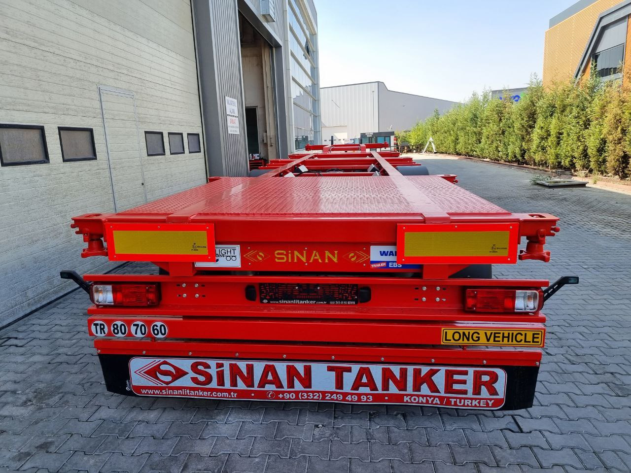 SINAN Container carrier - Semi-reboque transportador de contêineres/ Caixa móvel: foto 1 SINAN Container carrier - Semi-reboque transportador de contêineres/ Caixa móvel: foto 1