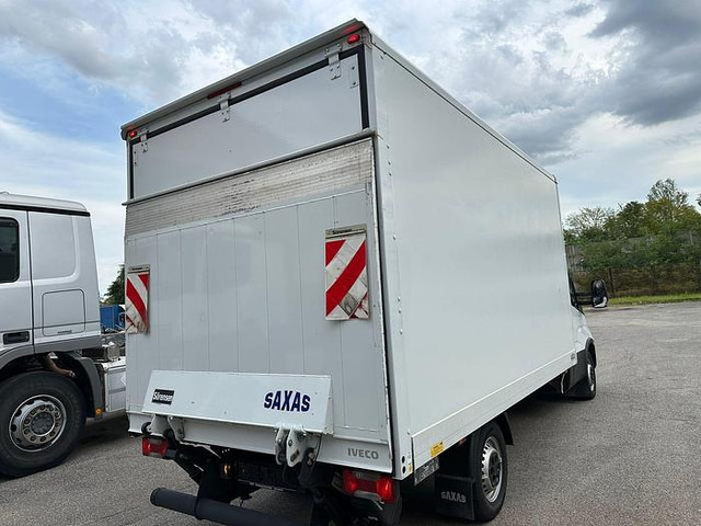 Iveco 35S16 - Carrinha de contentor: foto 3 Iveco 35S16 - Carrinha de contentor: foto 3