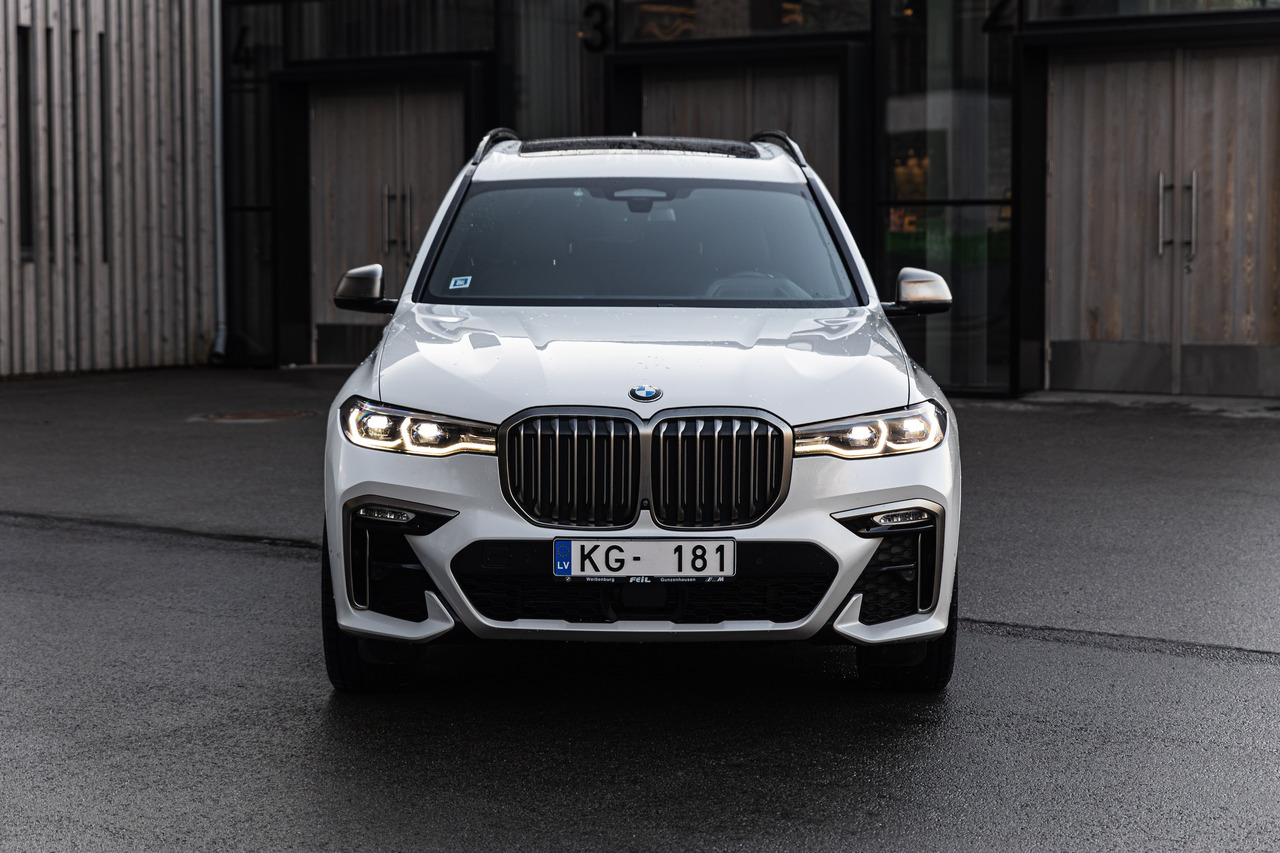 BMW X7 M50D X Drive M package, 6 seats - Automóvel: foto 2 BMW X7 M50D X Drive M package, 6 seats - Automóvel: foto 2