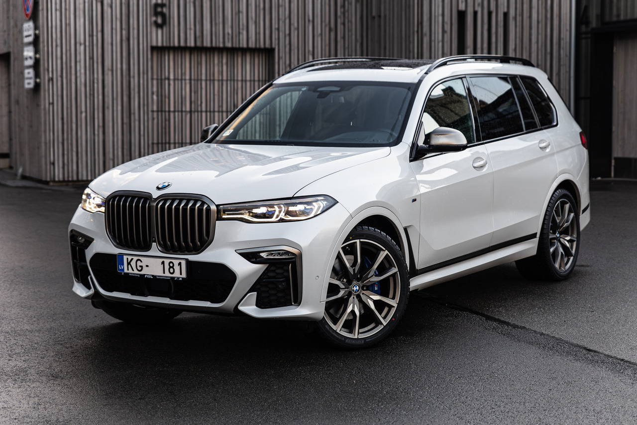 BMW X7 M50D X Drive M package, 6 seats - Automóvel: foto 1 BMW X7 M50D X Drive M package, 6 seats - Automóvel: foto 1