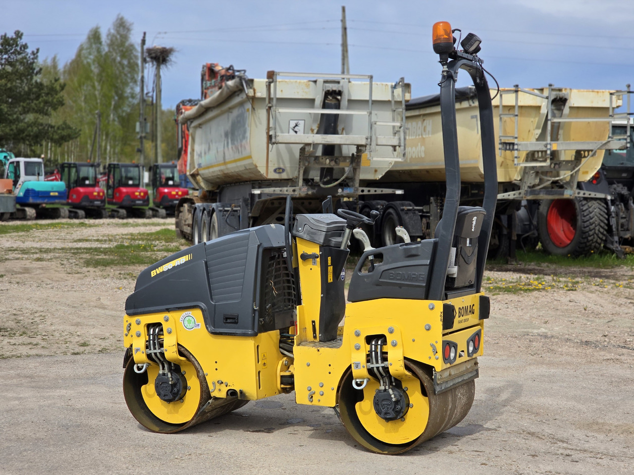 BOMAG BW80-AD5 - Compactador pequeno de asfalto: foto 5 BOMAG BW80-AD5 - Compactador pequeno de asfalto: foto 5