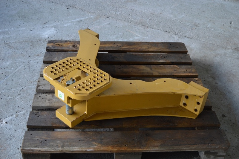 CATERPILLAR D5N Tow hook - Molinete para Buldôzer: foto 2 CATERPILLAR D5N Tow hook - Molinete para Buldôzer: foto 2